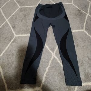 Ryka Maternity Leggings. Size L. Black/Gray. Excellent Condition.